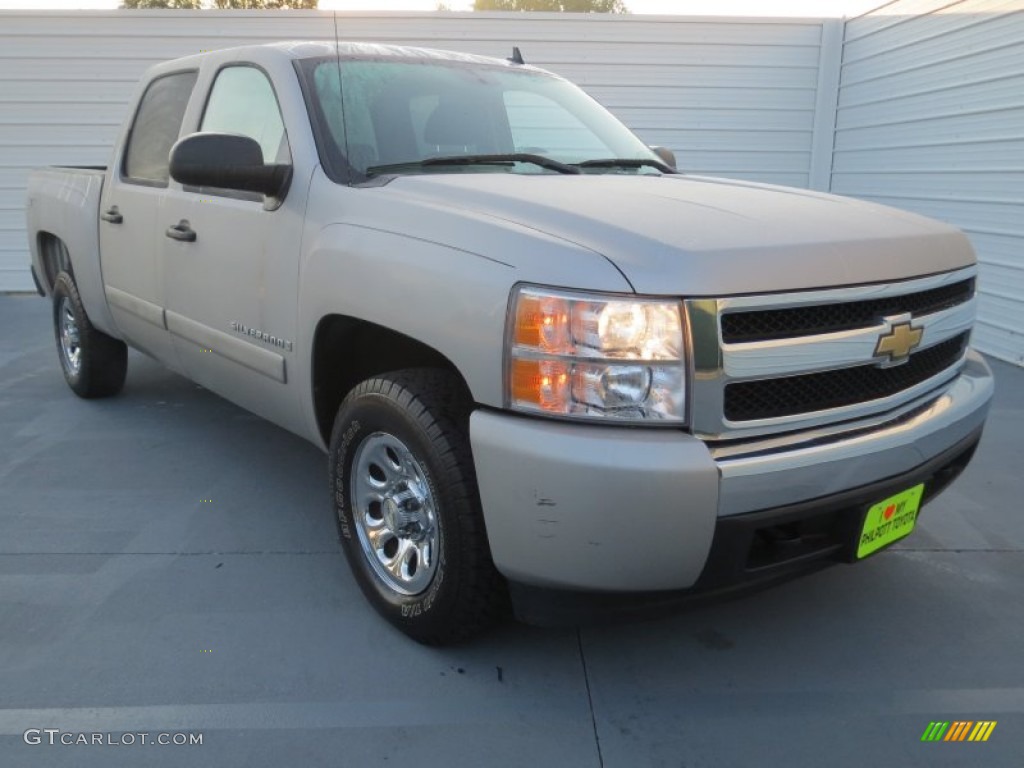 2007 Silverado 1500 LS Crew Cab 4x4 - Silver Birch Metallic / Dark Titanium Gray photo #1