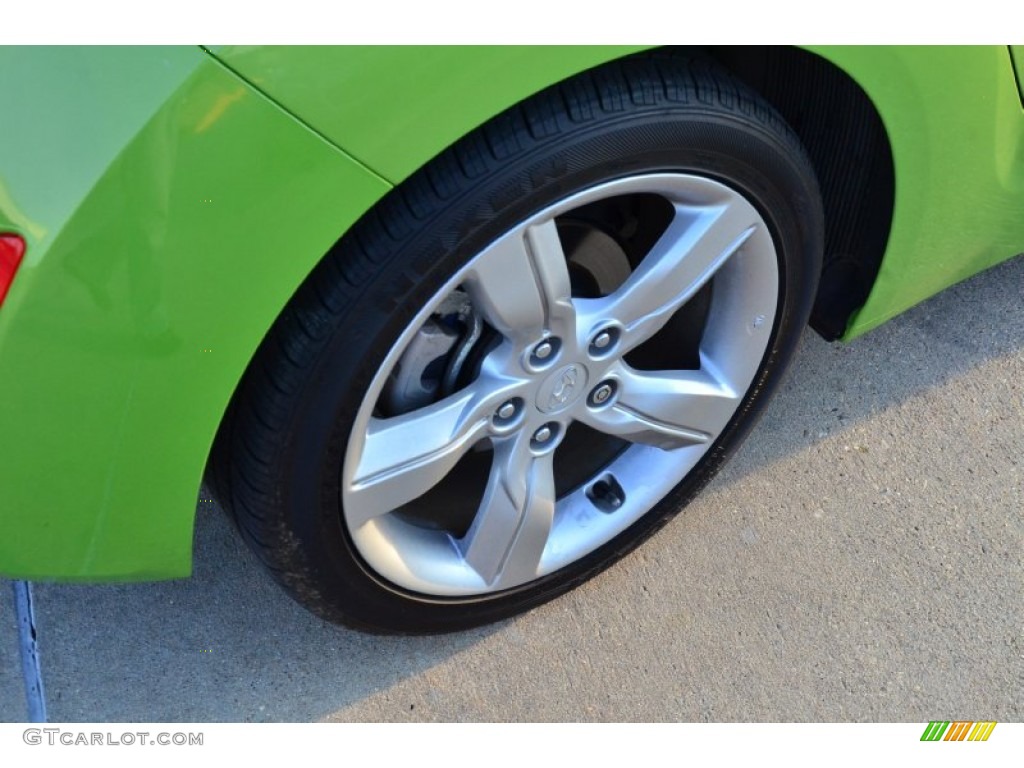 2012 Hyundai Veloster Standard Veloster Model Wheel Photo #73821581