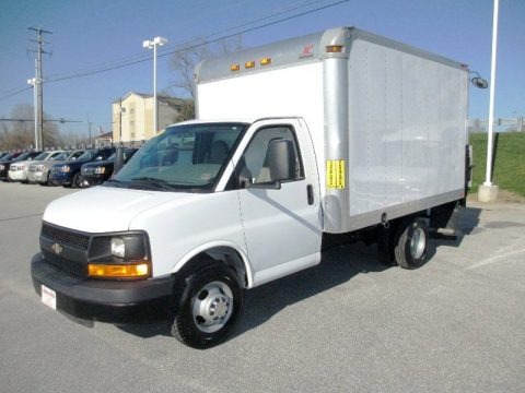 2009 Chevrolet Express Cutaway Commercial Moving Van Data, Info and Specs