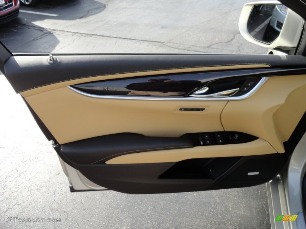 2013 Cadillac XTS Luxury AWD Caramel/Jet Black Door Panel Photo #73823126