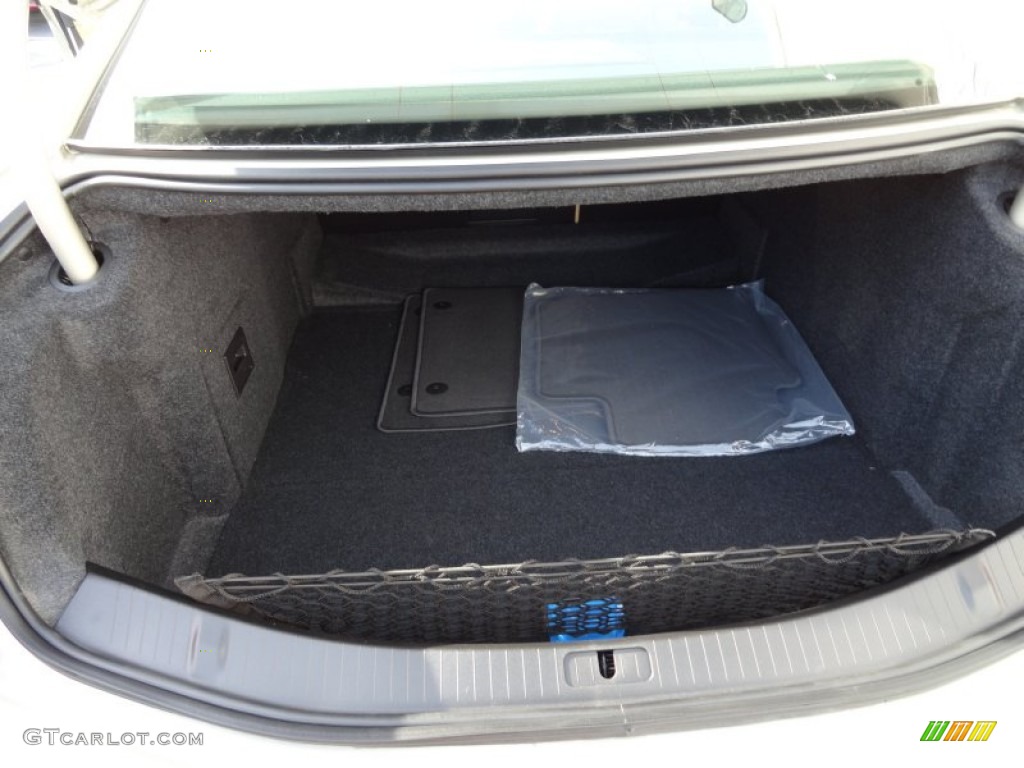 2013 Cadillac XTS Luxury AWD Trunk Photo #73823153