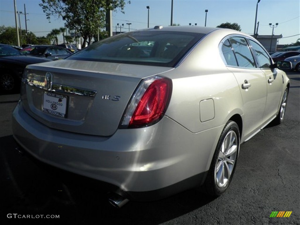 2009 MKS Sedan - Smokestone Metallic / Light Camel photo #18
