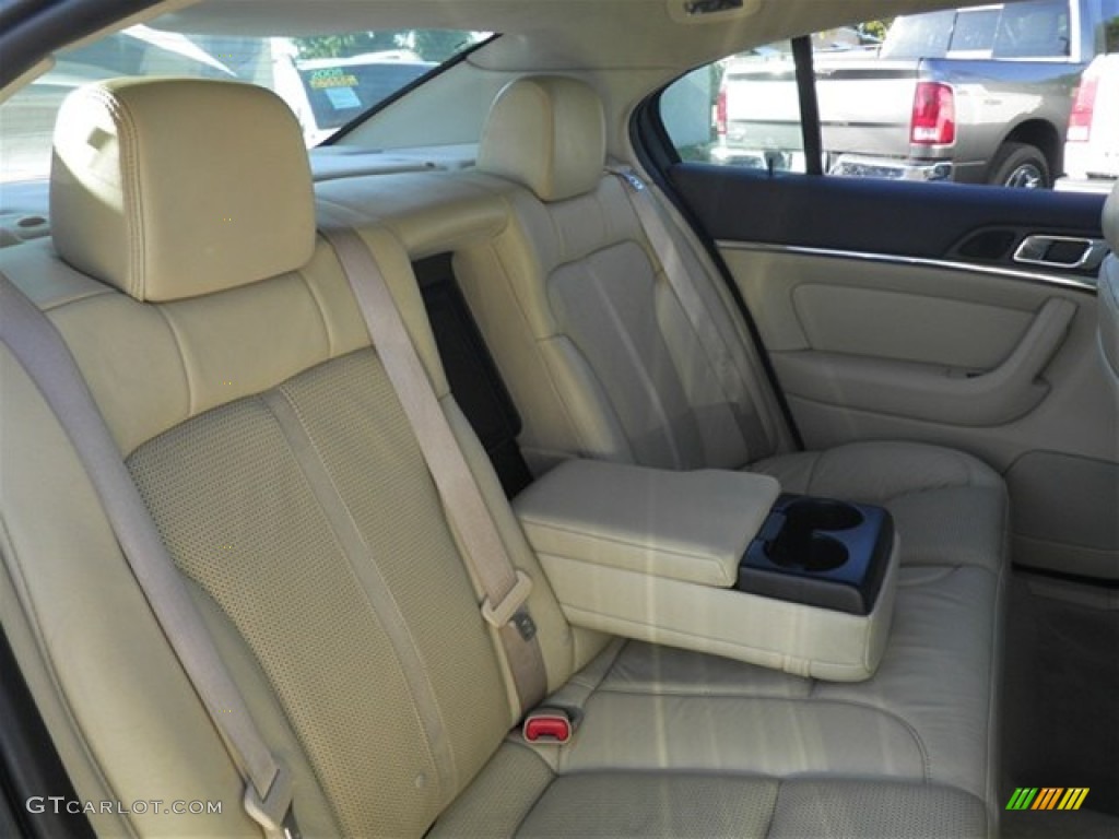2009 MKS Sedan - Smokestone Metallic / Light Camel photo #25