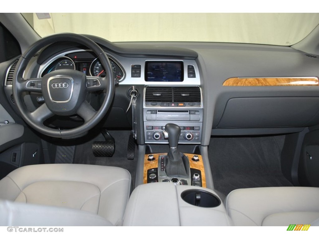 2010 Q7 3.0 TDI quattro - Daytona Gray Pearl Effect / Limestone Gray photo #4