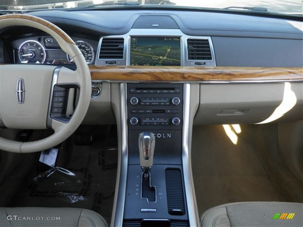 2009 MKS Sedan - Smokestone Metallic / Light Camel photo #41