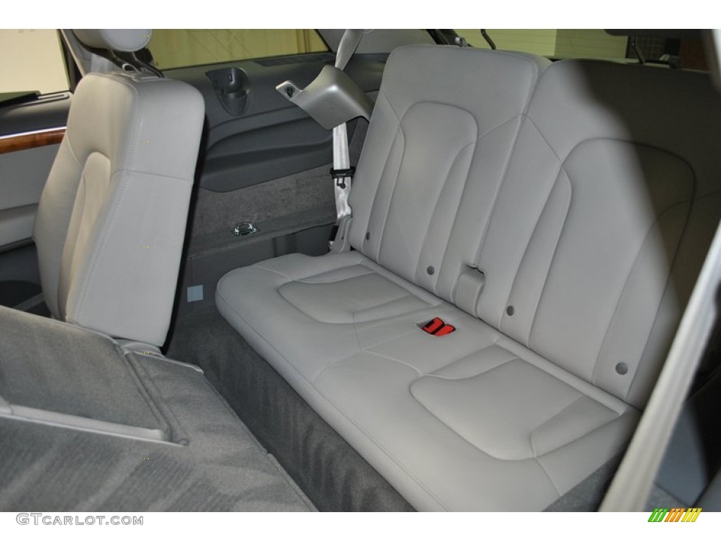 Limestone Gray Interior 2010 Audi Q7 3.0 TDI quattro Photo #73824292