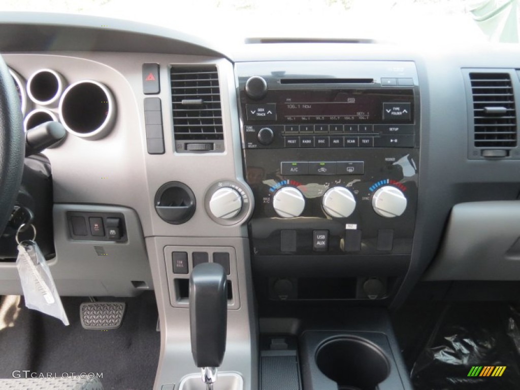 2013 Tundra CrewMax - Super White / Graphite photo #23