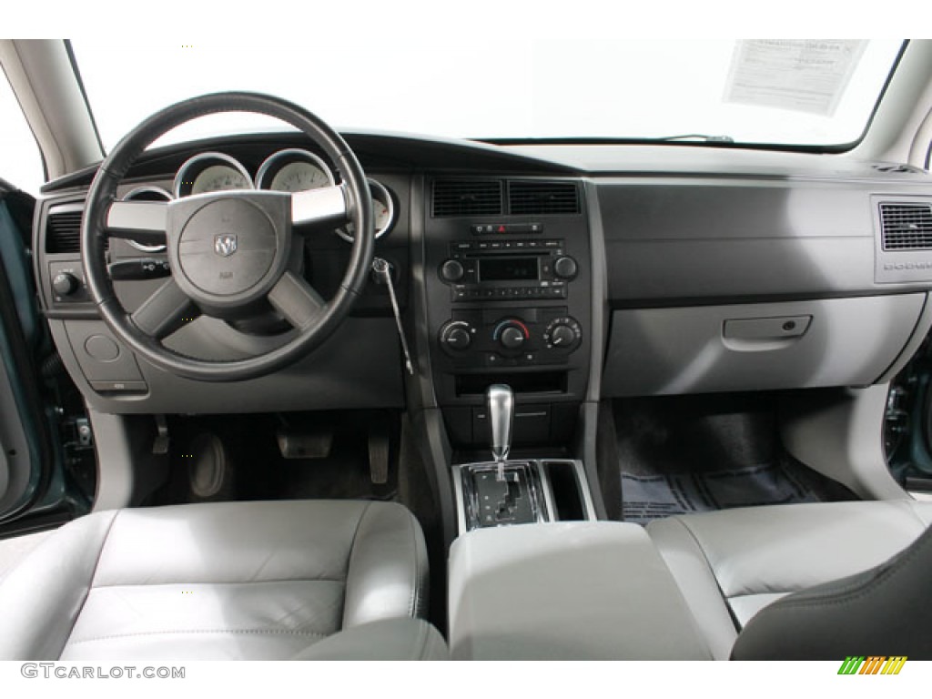 2005 Dodge Magnum R/T Dark Slate Gray/Medium Slate Gray Dashboard Photo #73826923