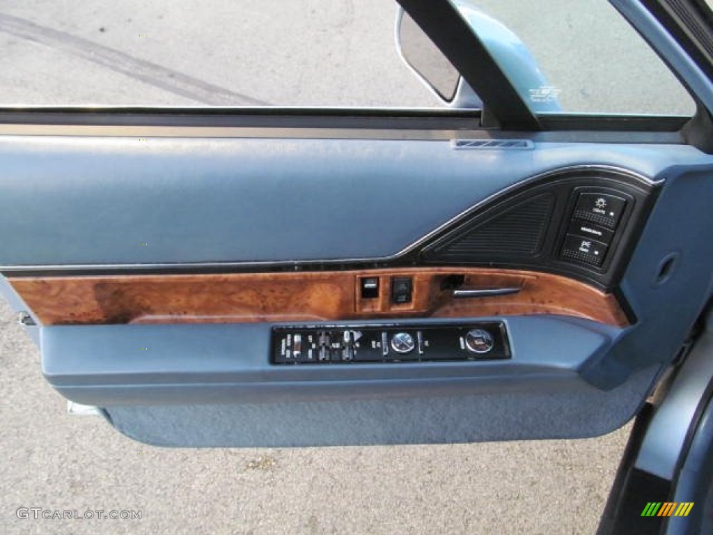 1995 Buick LeSabre Custom Blue Door Panel Photo #73828097