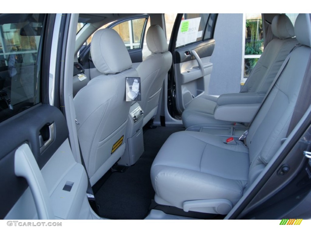 2013 Toyota Highlander Standard Highlander Model Rear Seat Photo #73832647