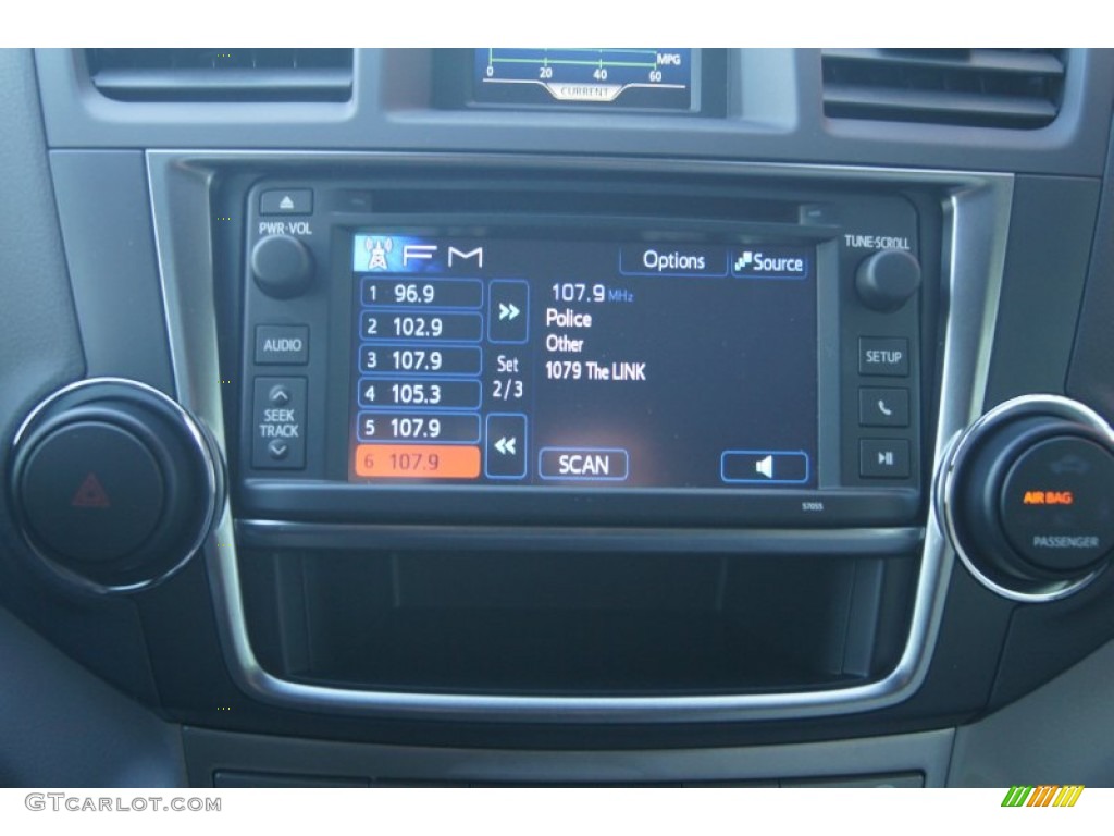 2013 Toyota Highlander Standard Highlander Model Audio System Photo #73833032