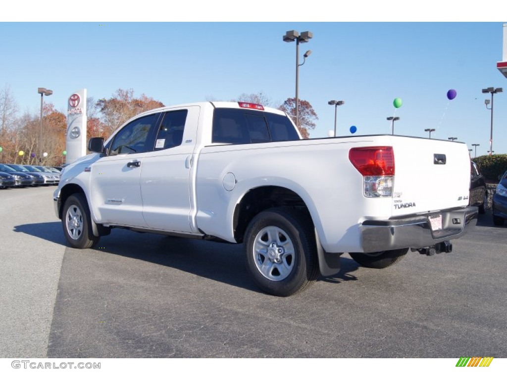 2013 Tundra SR5 Double Cab 4x4 - Super White / Graphite photo #3