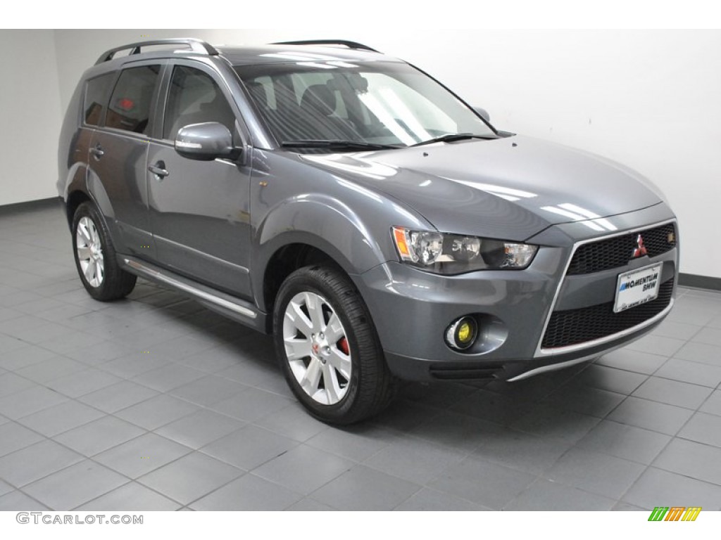 2011 Outlander SE - Graphite Gray Pearl / Black photo #1