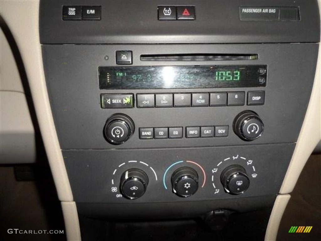 2006 Buick LaCrosse CX Controls Photo #73837739