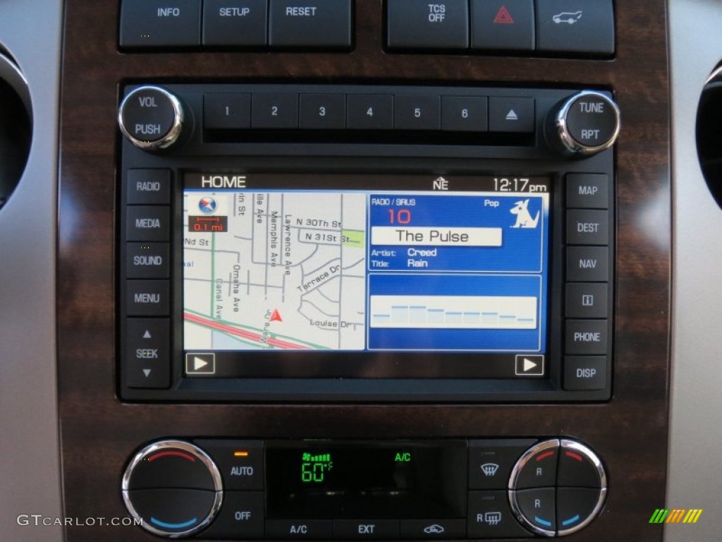 2013 Ford Expedition XLT Navigation Photos