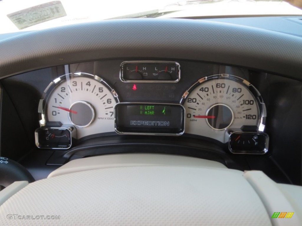 2013 Ford Expedition XLT Gauges Photos