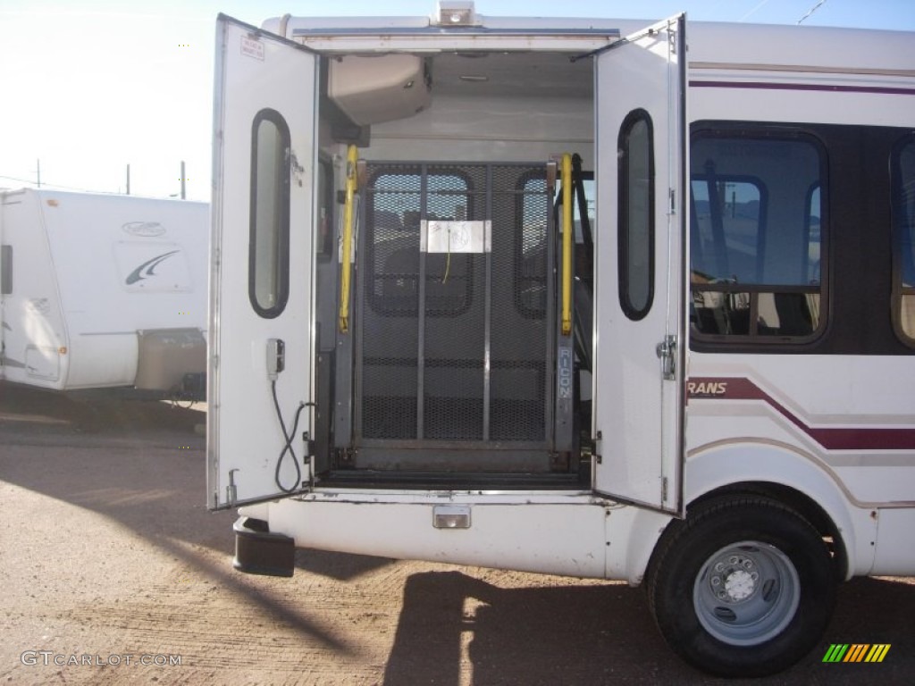 1995 E Series Van E350 Cutaway Handicap Passenger Conversion - White / Grey photo #4