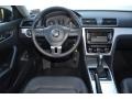 Black - Passat 2.5L SE Photo No. 15