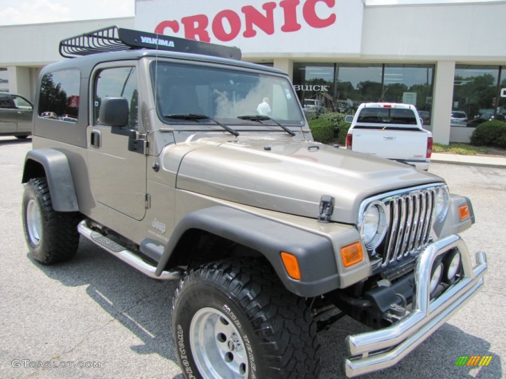 2006 Wrangler Unlimited 4x4 - Light Khaki Metallic / Khaki photo #1