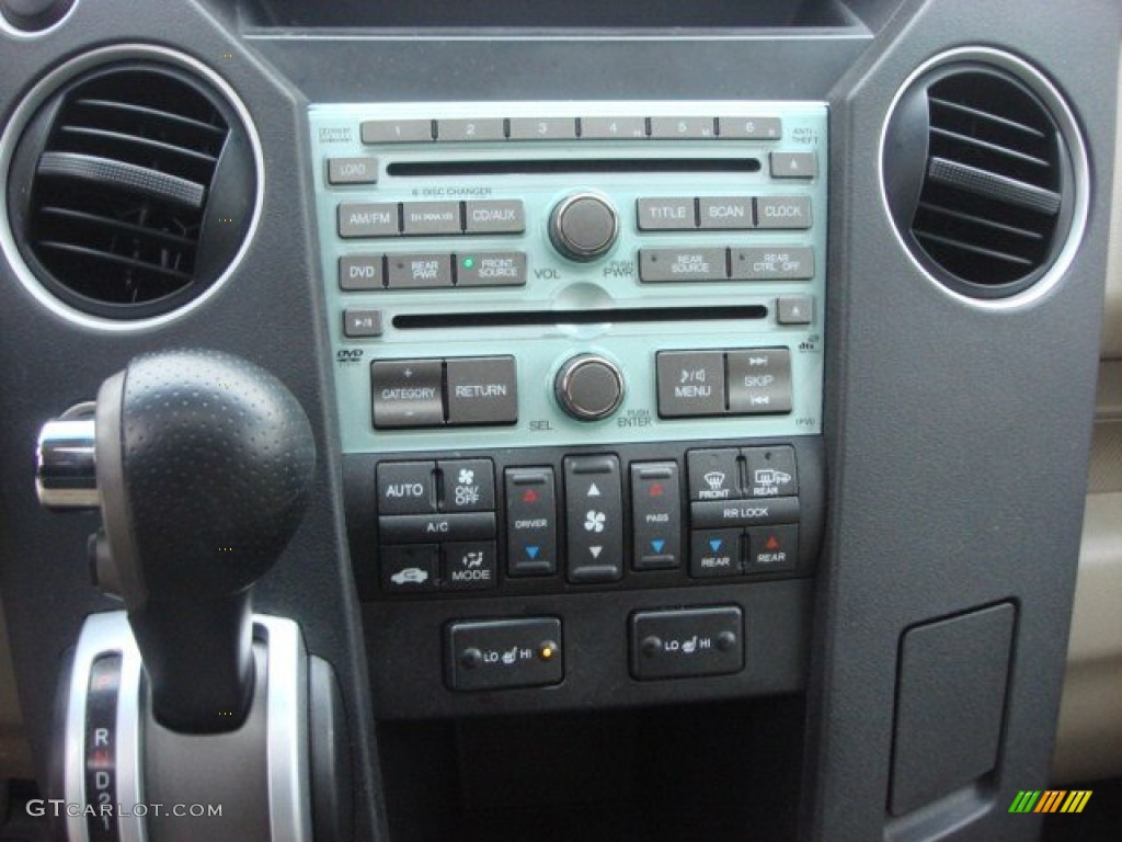 2010 Honda Pilot EX-L 4WD Controls Photo #73842205