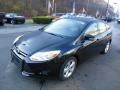 2013 Tuxedo Black Ford Focus SE Hatchback  photo #4