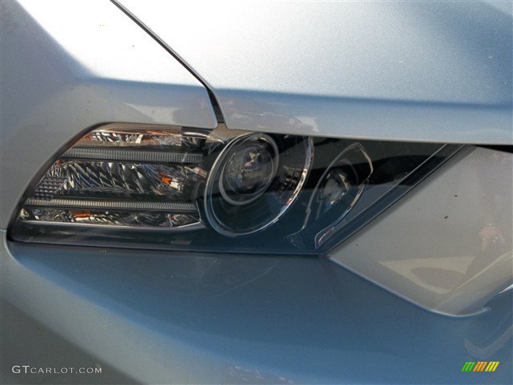 2013 Mustang V6 Coupe - Ingot Silver Metallic / Charcoal Black photo #11