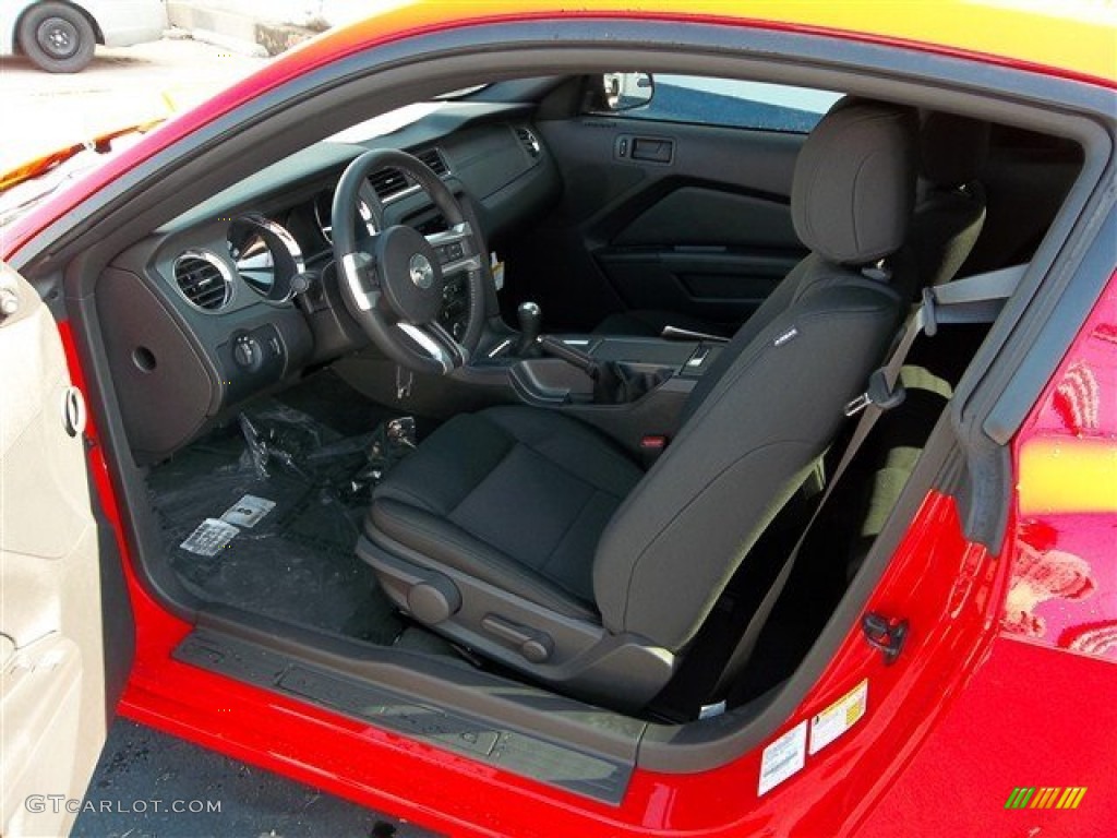 2013 Mustang V6 Coupe - Race Red / Charcoal Black photo #17