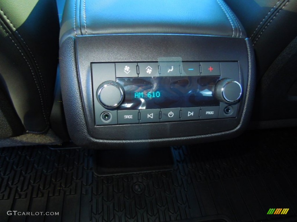 2013 Chevrolet Traverse LT Controls Photo #73851635