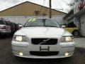 2005 Ice White Volvo S60 2.5T  photo #2