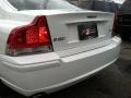 2005 Ice White Volvo S60 2.5T  photo #12