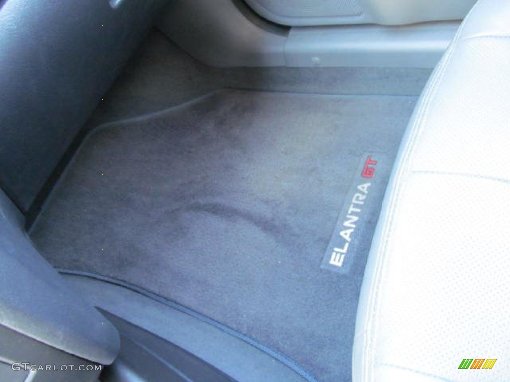 2004 Elantra GT Hatchback - Crimson Dark Red / Dark Gray photo #16