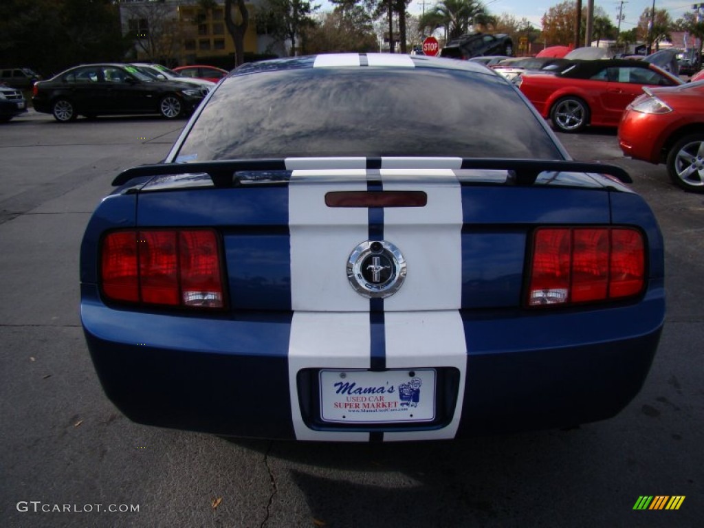 2006 Mustang V6 Premium Coupe - Vista Blue Metallic / Light Graphite photo #7