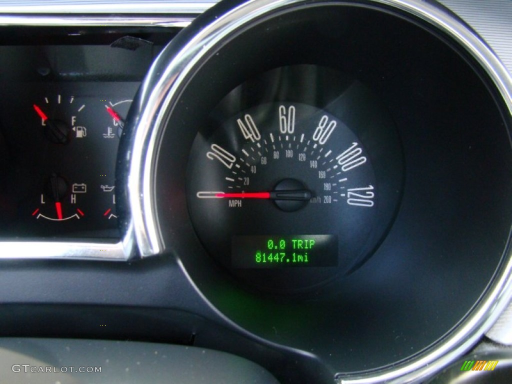 2006 Mustang V6 Premium Coupe - Vista Blue Metallic / Light Graphite photo #18
