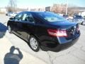 Black - Camry LE Photo No. 6