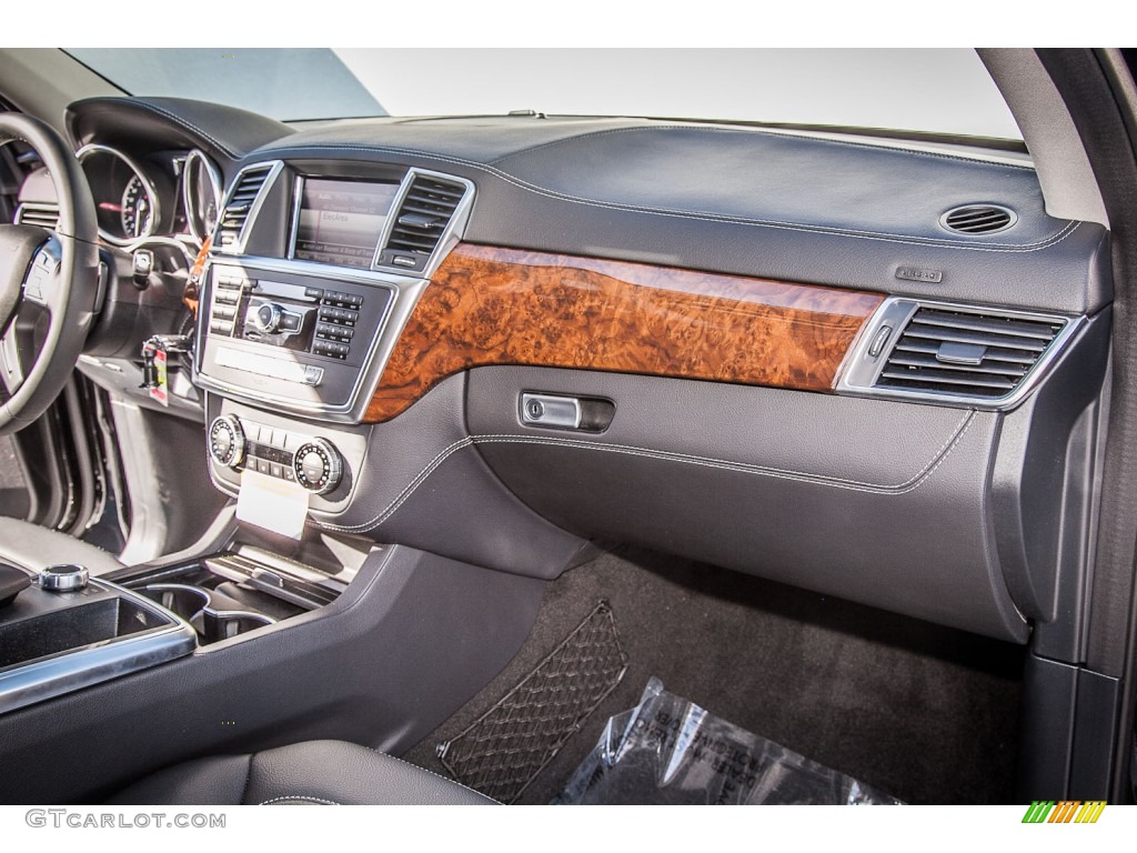 2013 Mercedes-Benz ML 550 4Matic Black Dashboard Photo #73858406