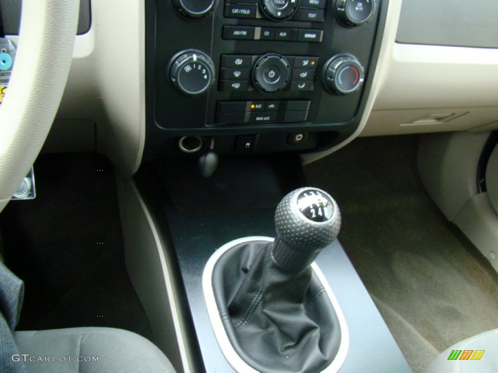 2009 Ford Escape XLS Transmission Photos