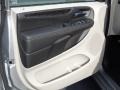 Billet Silver Metallic - Town & Country Touring - L Photo No. 10