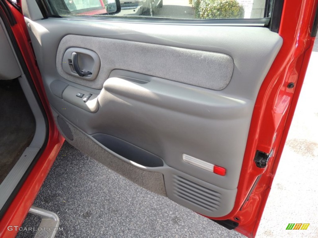 1999 Silverado 1500 LS Extended Cab 4x4 - Victory Red / Medium Gray photo #7