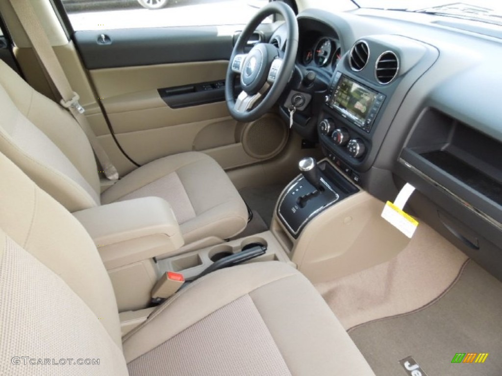 Dark Slate Gray/Light Pebble Interior 2013 Jeep Compass Latitude Photo #73862330