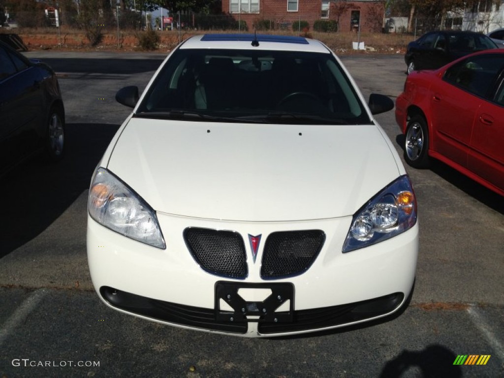 Ivory White Pontiac G6