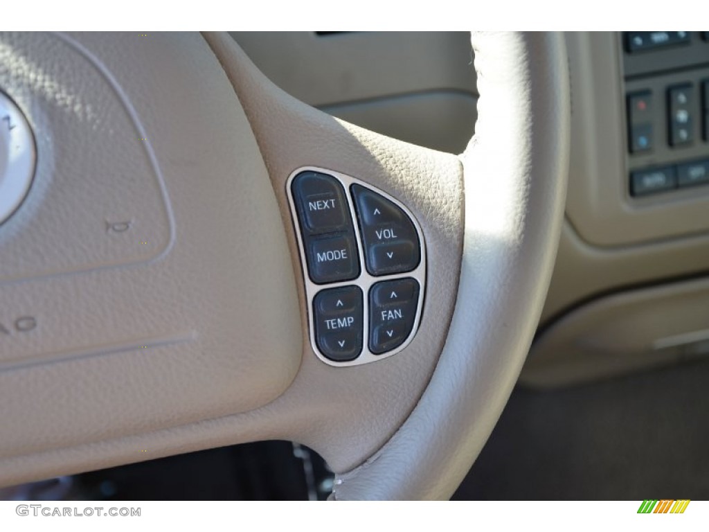 2003 Lincoln Town Car Cartier Controls Photo #73864220