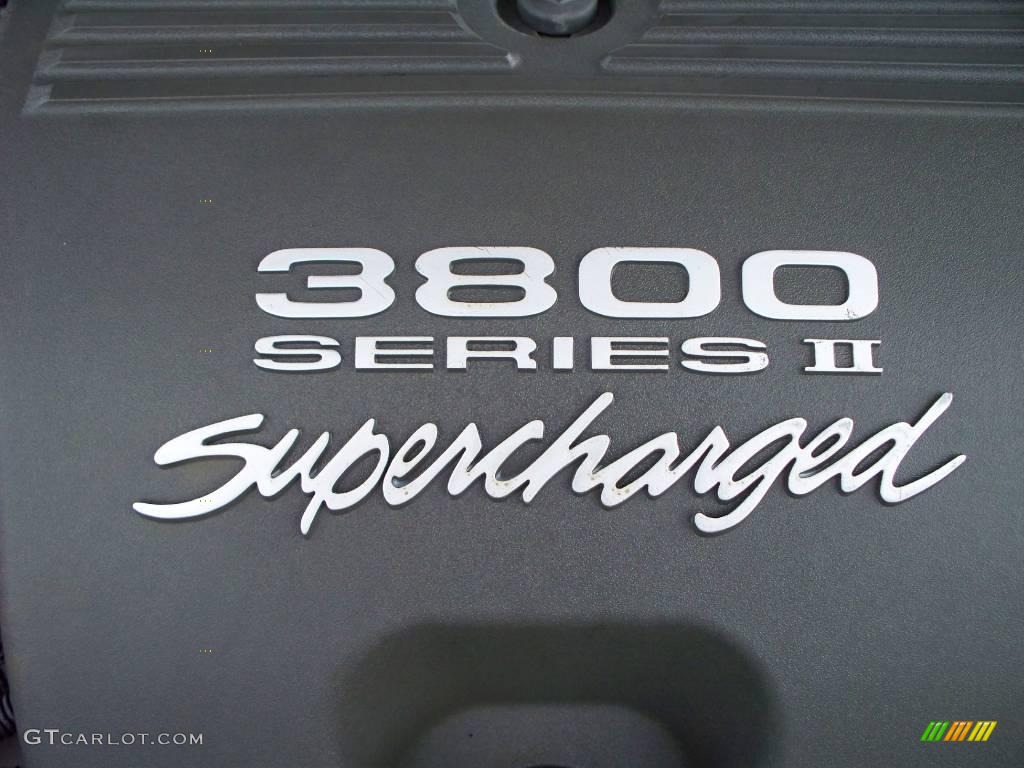 2000 Park Avenue Ultra - Bright White / Taupe photo #20