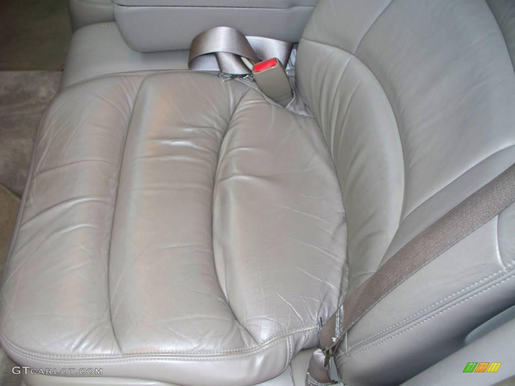 2000 Park Avenue Ultra - Bright White / Taupe photo #25
