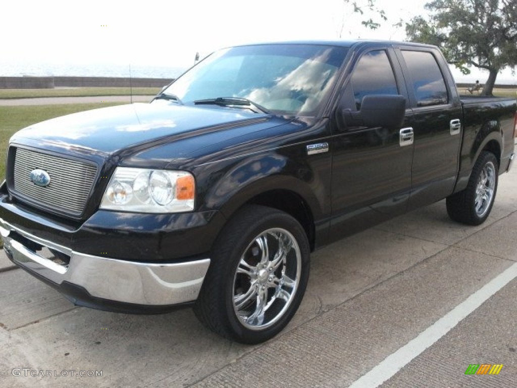 2006 F150 XLT SuperCrew - Black / Medium/Dark Flint photo #4