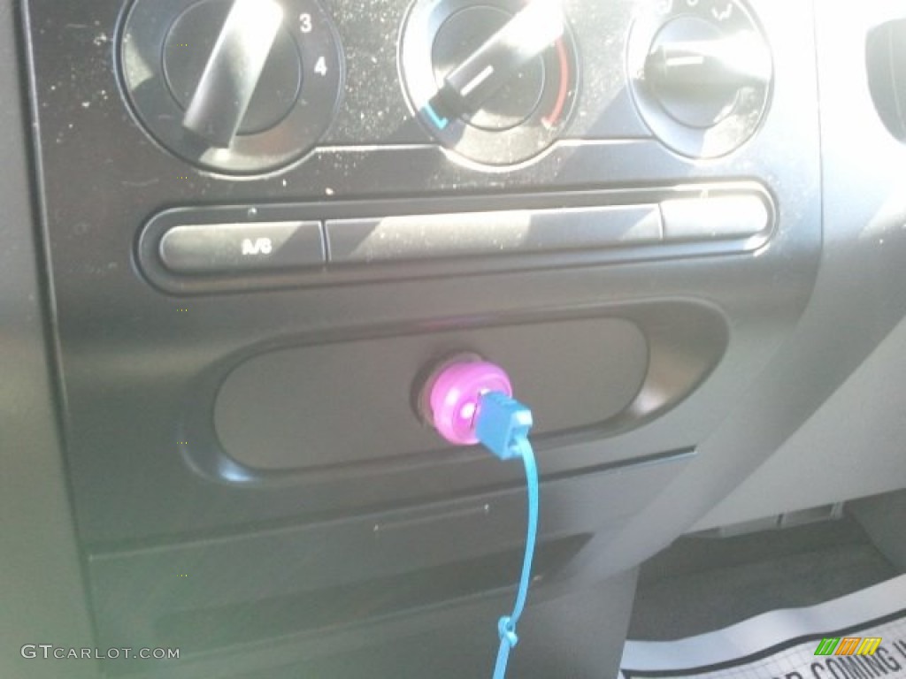 2006 F150 XLT SuperCrew - Black / Medium/Dark Flint photo #22