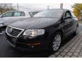Deep Black - Passat Komfort Sedan Photo No. 1