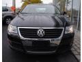 Deep Black - Passat Komfort Sedan Photo No. 2