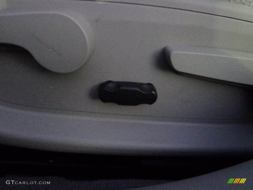 2010 Impala LS - Black / Gray photo #7