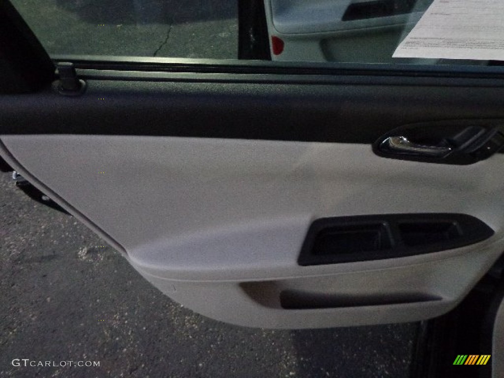 2010 Impala LS - Black / Gray photo #15