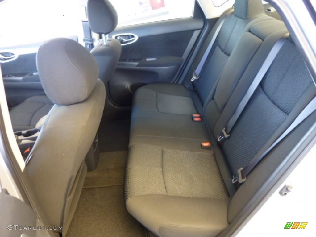 2013 Nissan Sentra SR Rear Seat Photos
